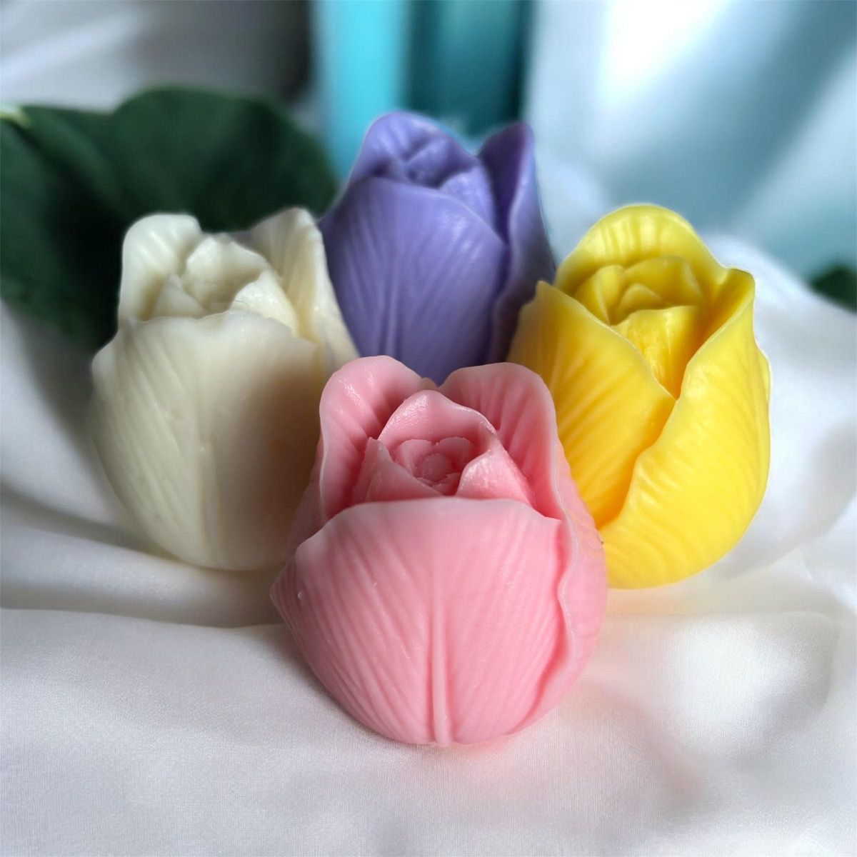 Tulip Scented Candle